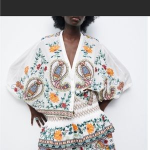 Zara White Floral Embroidered Blouse